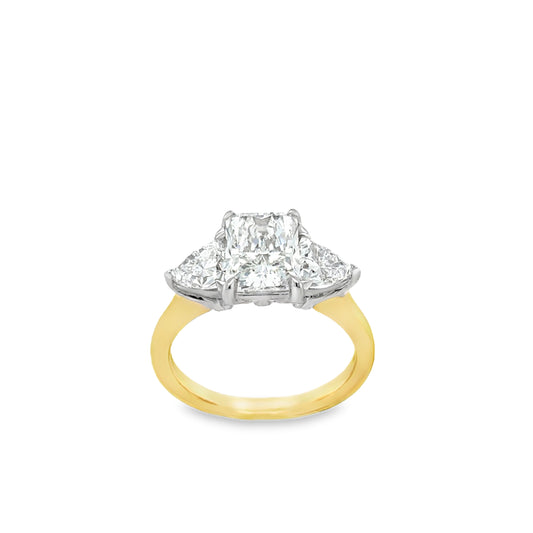 18ct 3 Stone Radient Cut Cultured Diamond RIng With Trillion Cut Cultured Diamond Shoulders 3.00ct