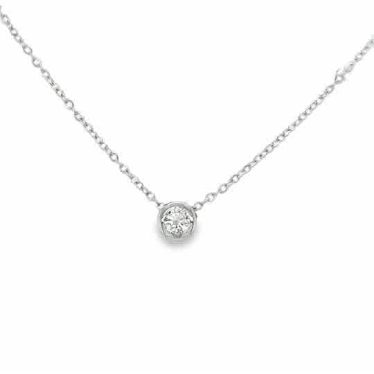 18ct P/dnt Wh Sol Rd Brill R/O .05ct