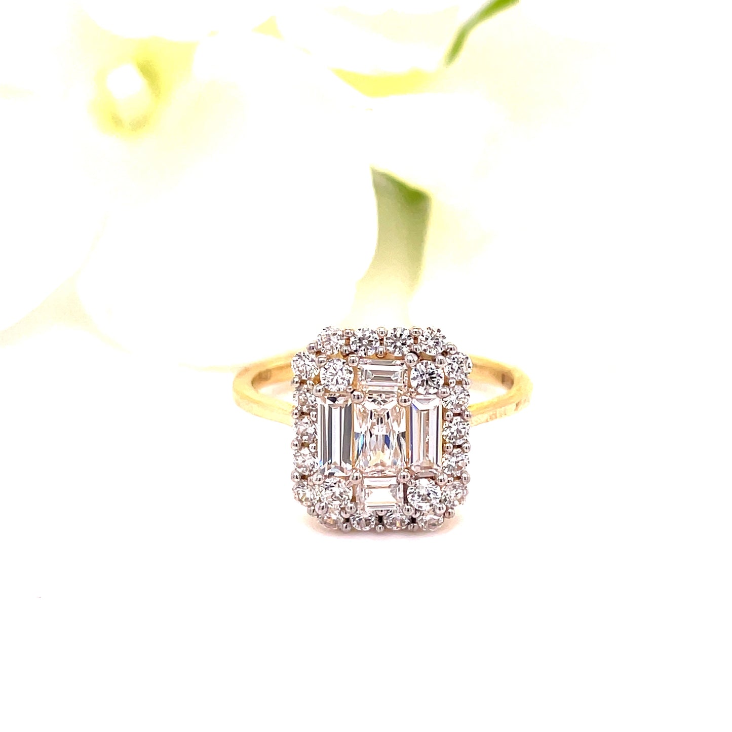 9ct Yellow Gold Baguette/Brilliant CZ Cluster Ring