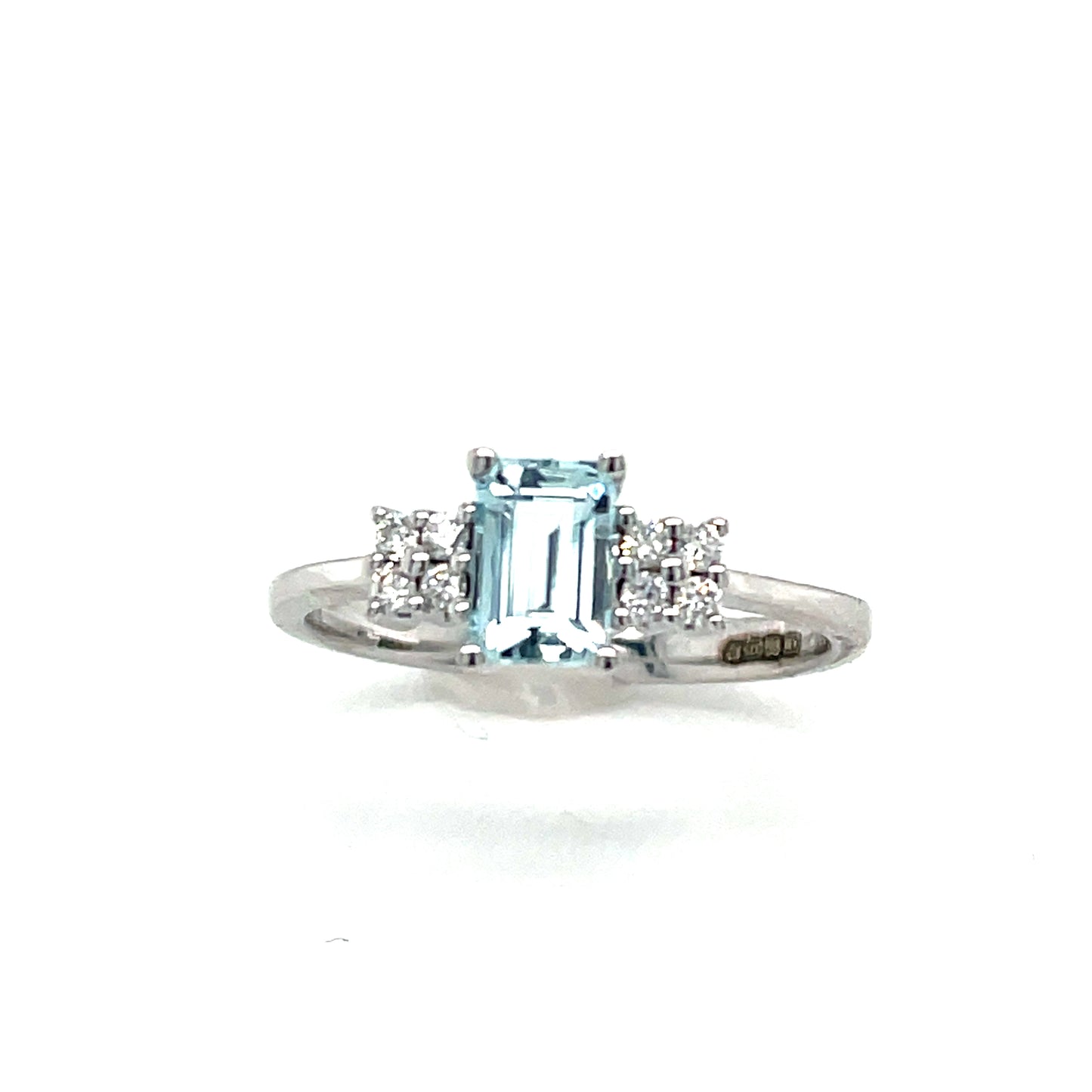 9CT WHITE GOLD EMERALD CUT AQUAMARINE AND DIAMOND RING .10CT