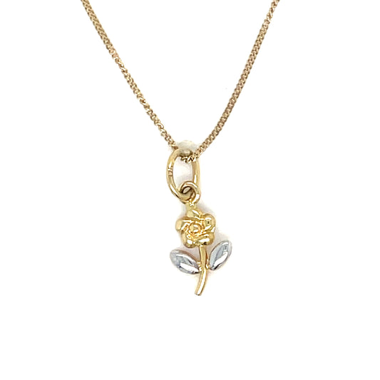 9ct flower cubic zirconia centre pendant