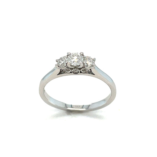 9ct White Gold Three Stone Graduated Diamond Ring .50ct
