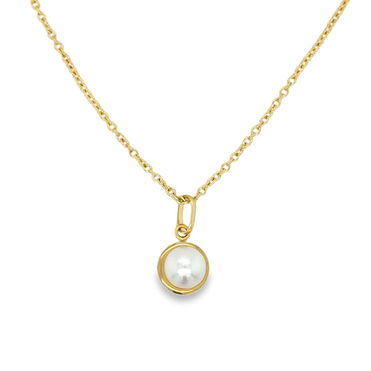 9ct 5.5/6mm Freshwater Pearl Pendant With Gold Surround