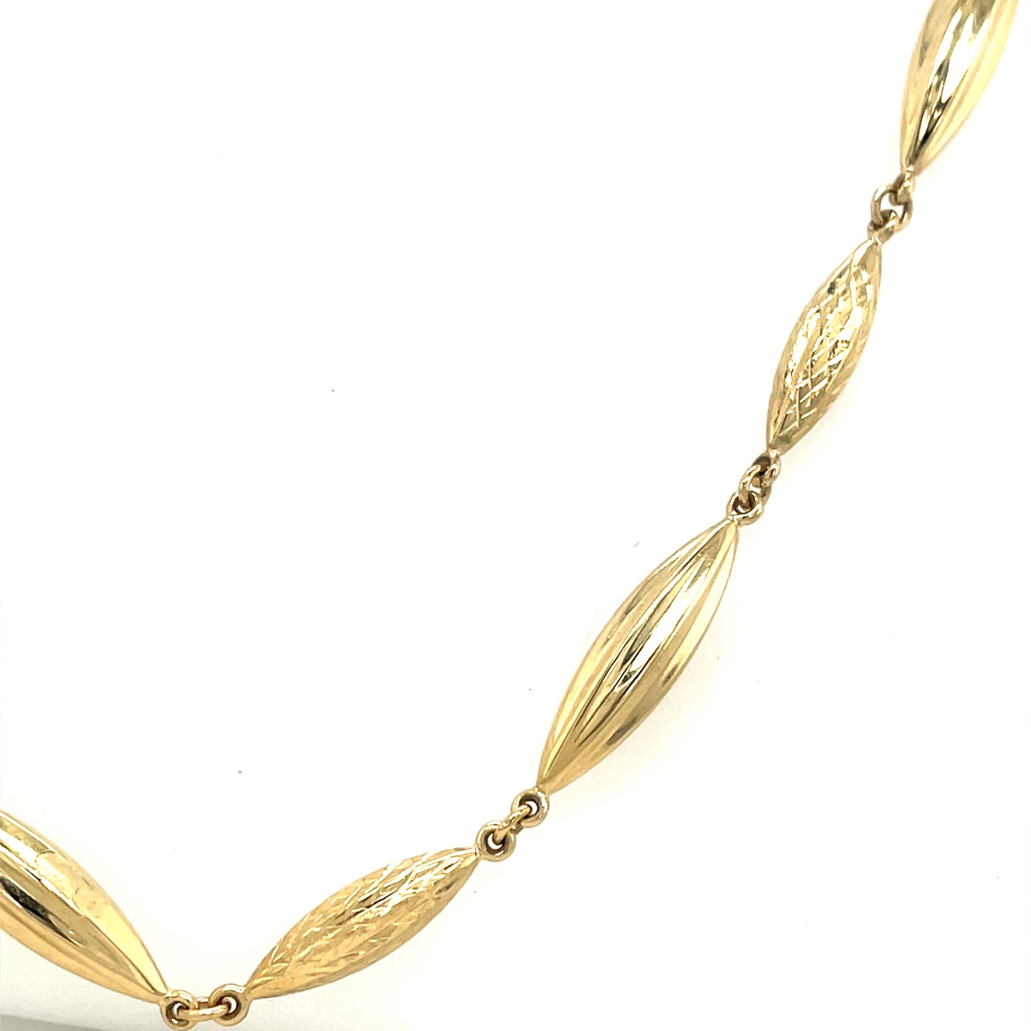 9ct Diamond Cut Long Oval Link Necklet