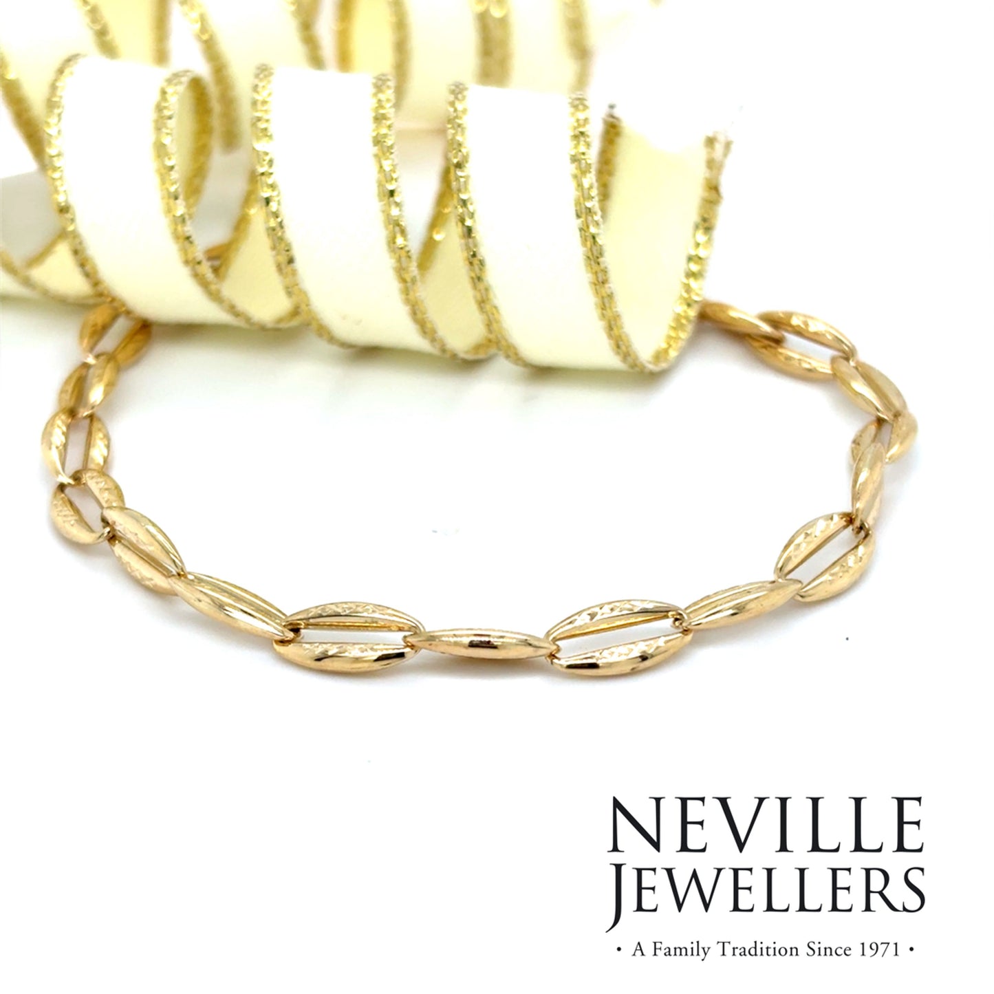 9ct Polished Open Oval Diamond cut Link Bracelet 2.9g