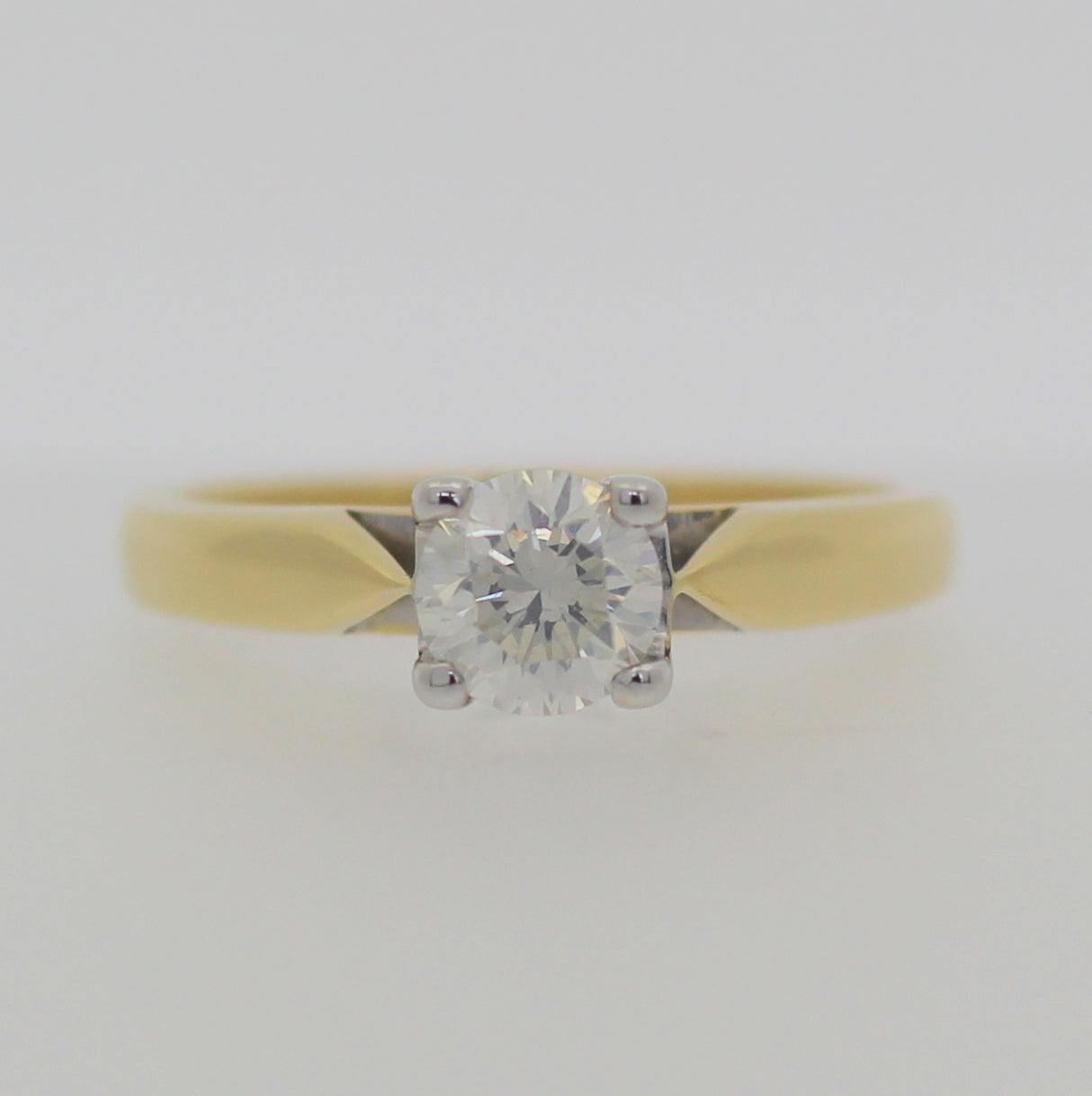 18ct Brilliant Cut Solitaire Diamond Ring .81ct