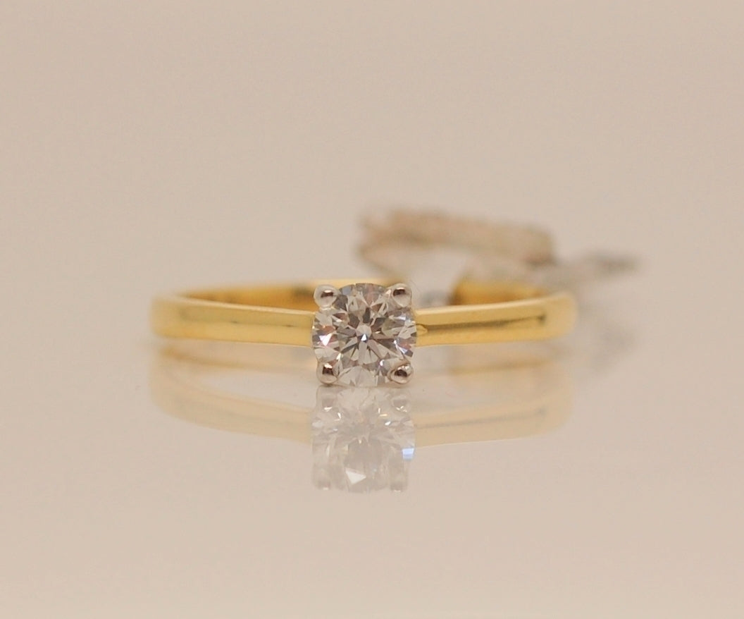 18ct Brilliant Cut Solitaire Diamond Ring .40ct