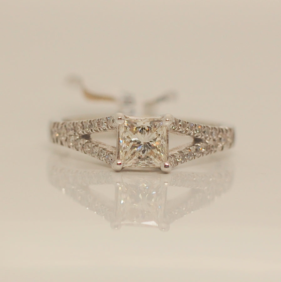 18ct White Gold Princess Cut Solitaire Diamond Ring .92ct