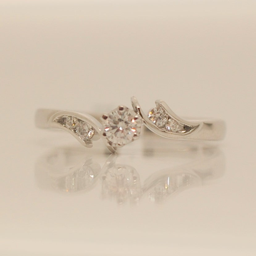 18ct White Gold Brilliant Cut Solitaire Diamond Ring .25ct