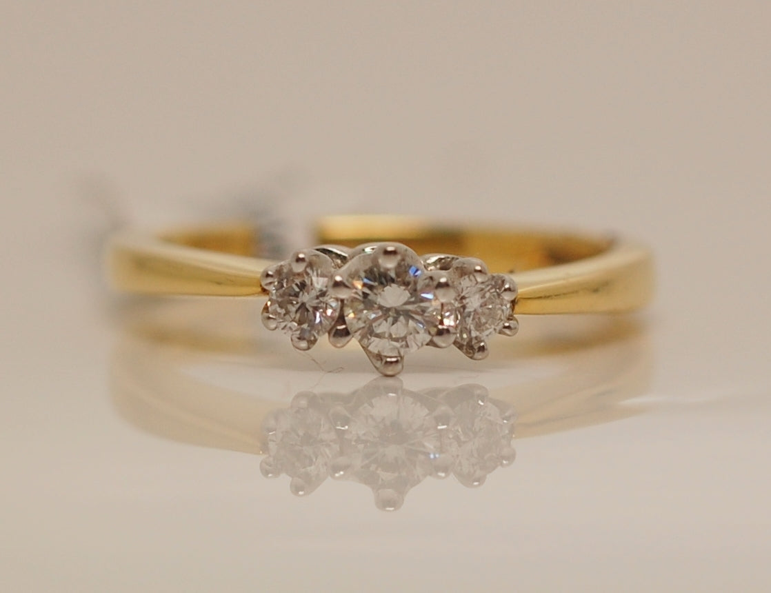 18ct Three Stone .51ct Diamond Ring