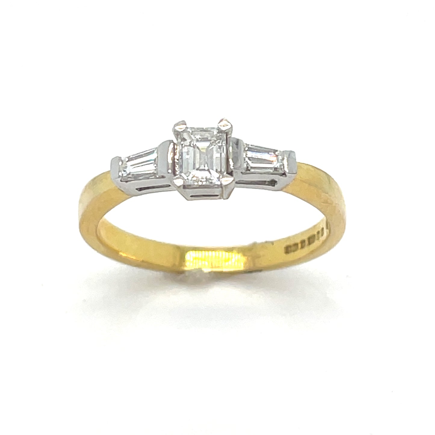 18ct Gold Three Stone Diamond Ring .40ct