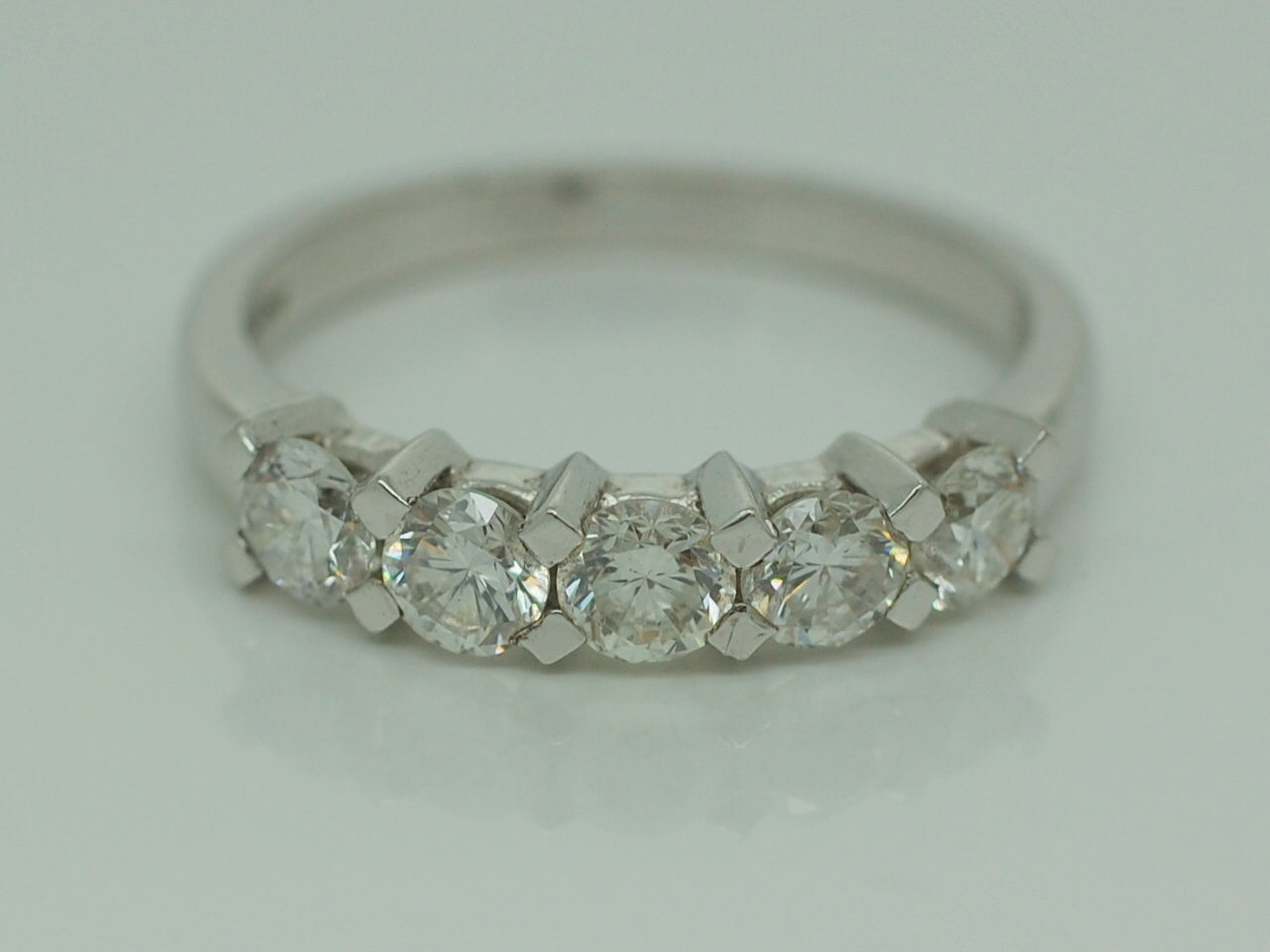 18ct White Gold Five Stone 1.00ct Diamond Ring