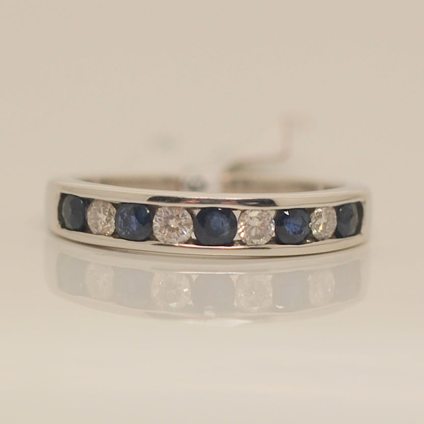 9ct White Gold Saphire & Diamond Eternity .06ct Diamond Ring