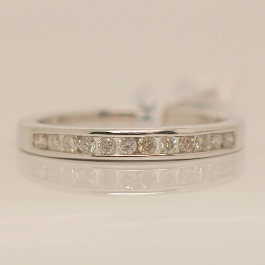 9ct White Gold Twelve Stone Eternity .23ct Diamond Ring