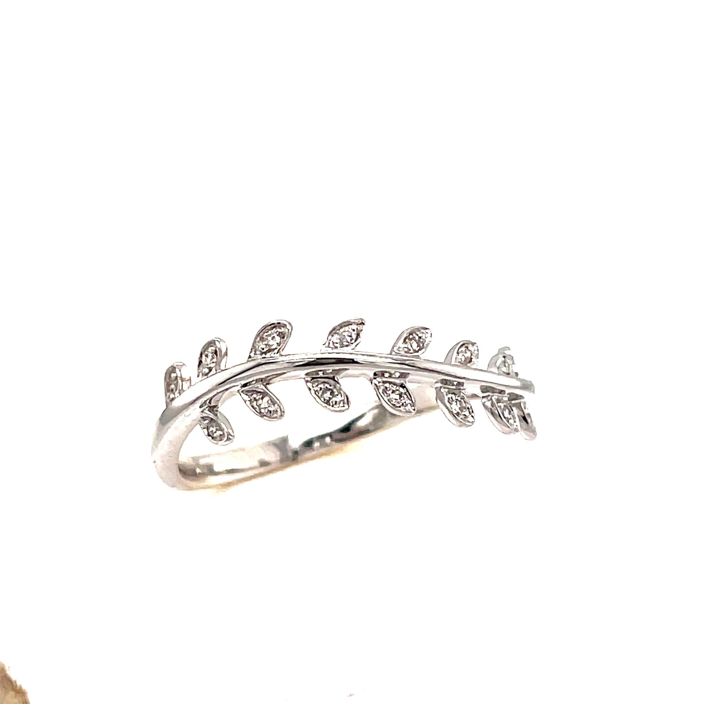 9ct White Gold Leaf Diamond Ring .05 Ct