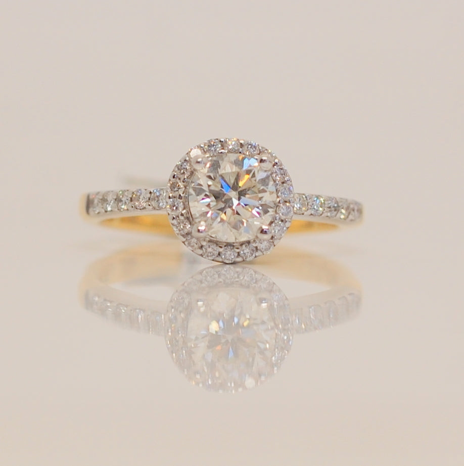 18ct White Gold Cluster 1.16ct Diamond Ring