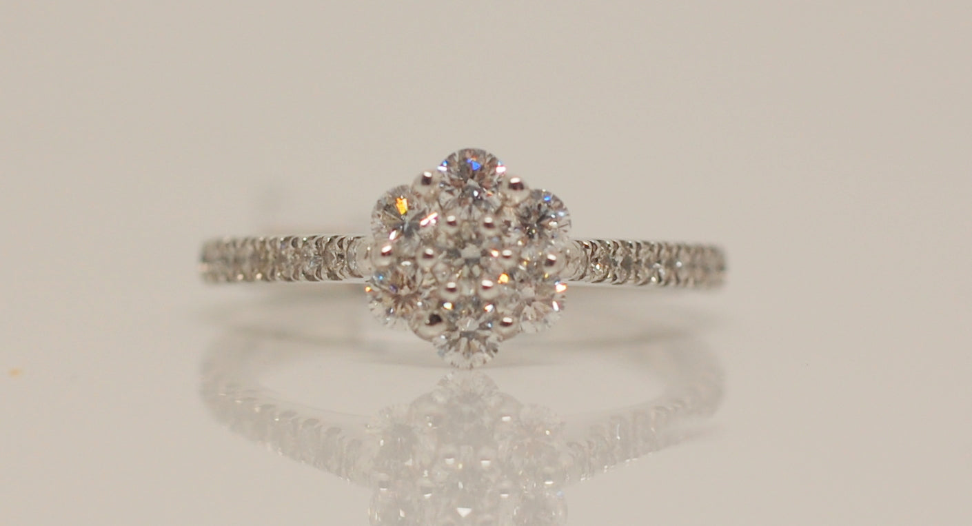 18ct White Gold Cluster .60ct Diamond Ring