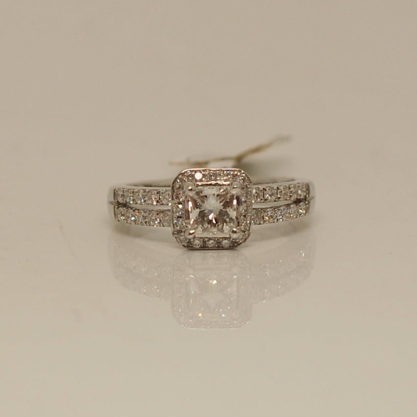 18ct White Gold Cluster .98ct Diamond Ring