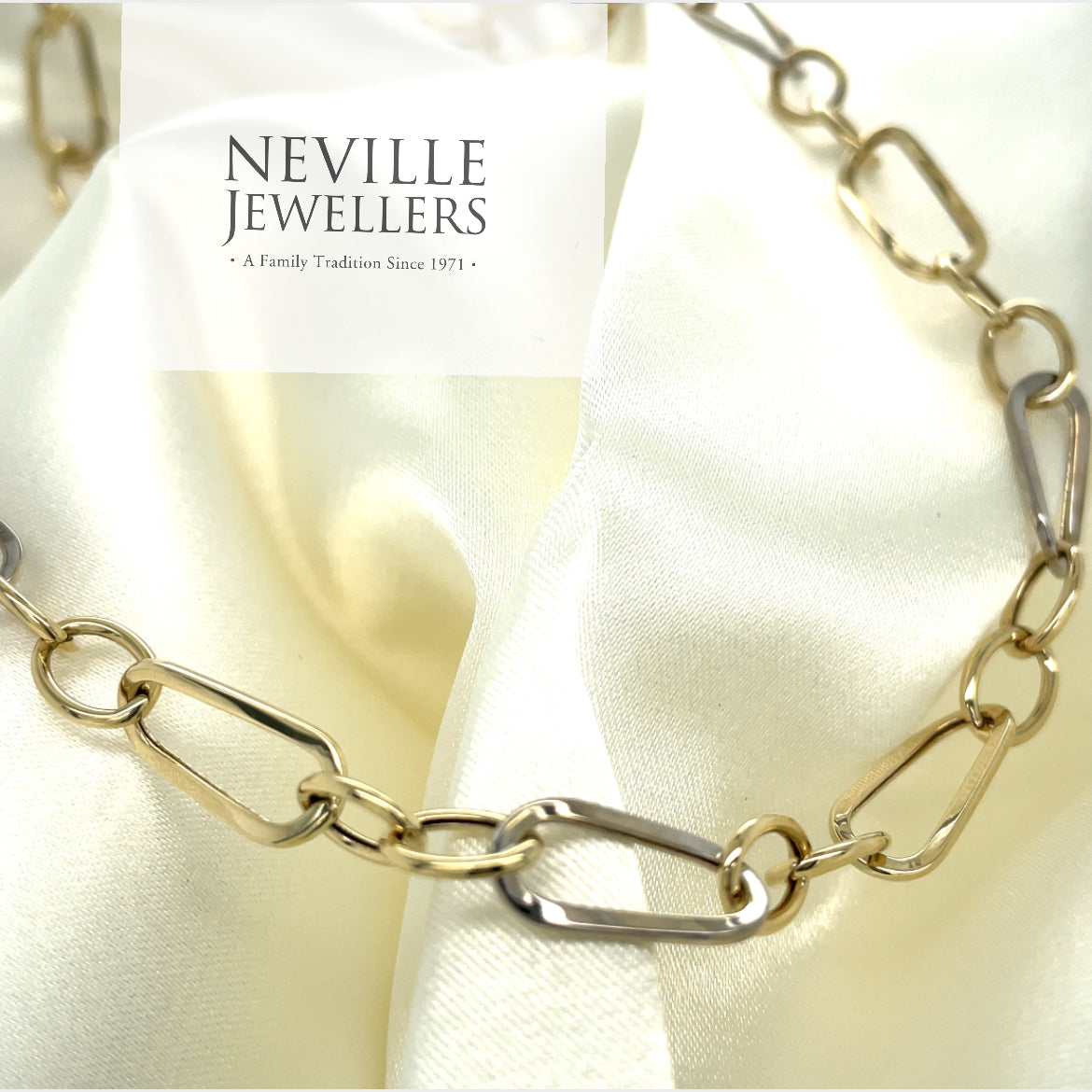 9ct Two Tone Open Oval Link Bracelet