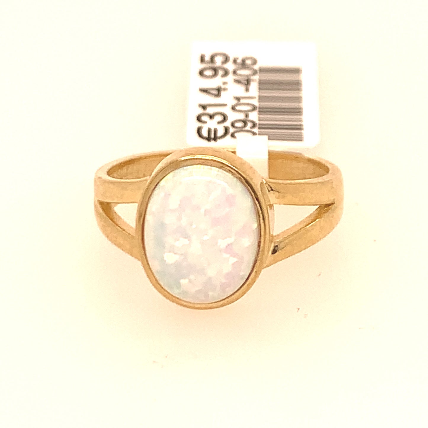 9ct Gold Oval Solitaire Opal Ring