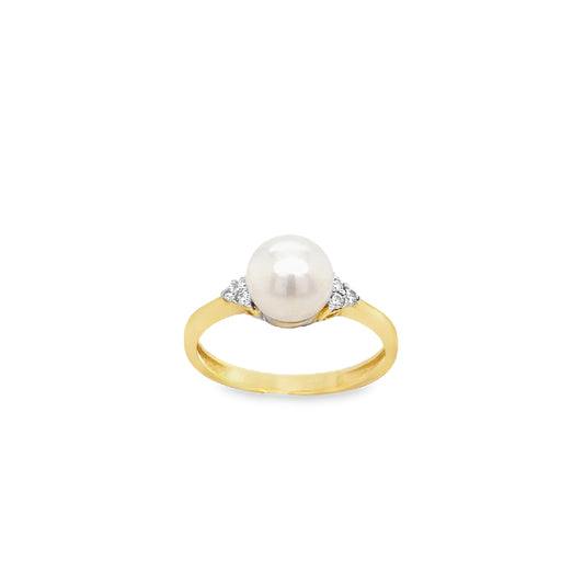 9ct Pearl And Cubic Zirconia Ring