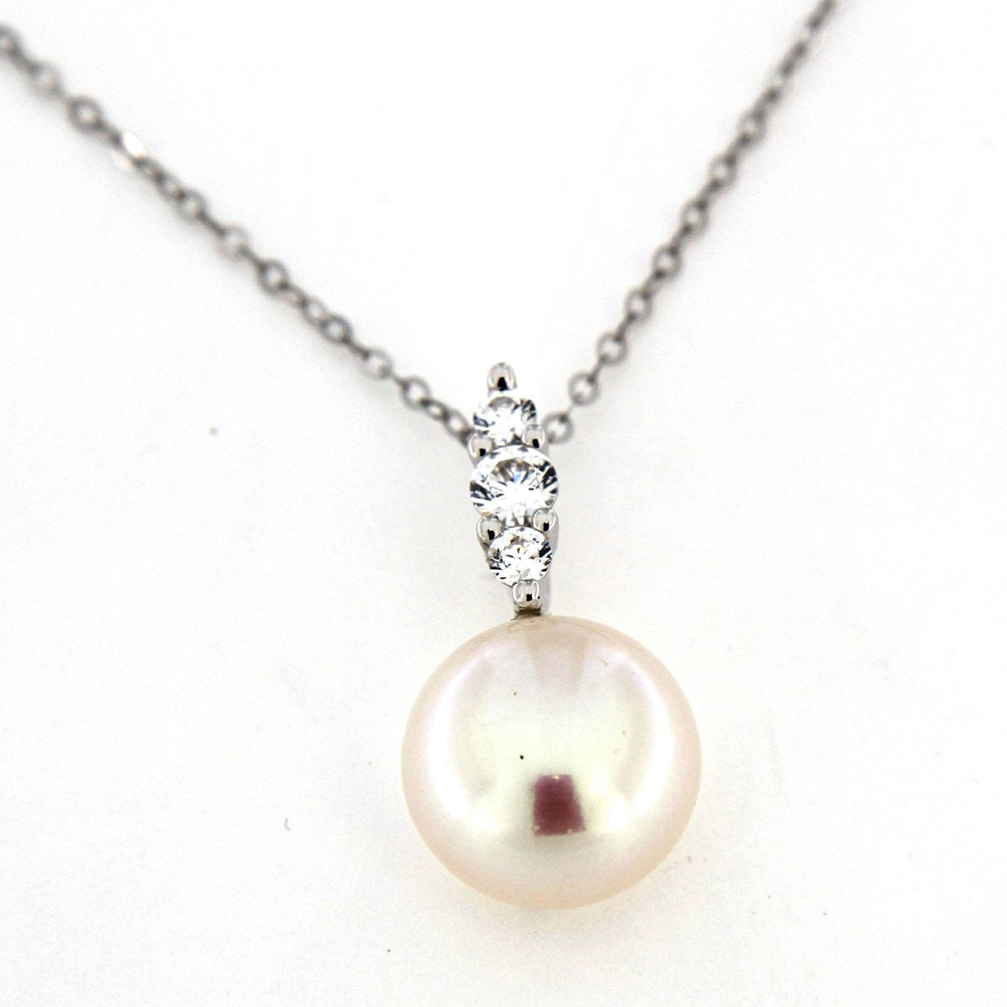 9ct White Gold Pearl And Cubic Zirconia Pendant