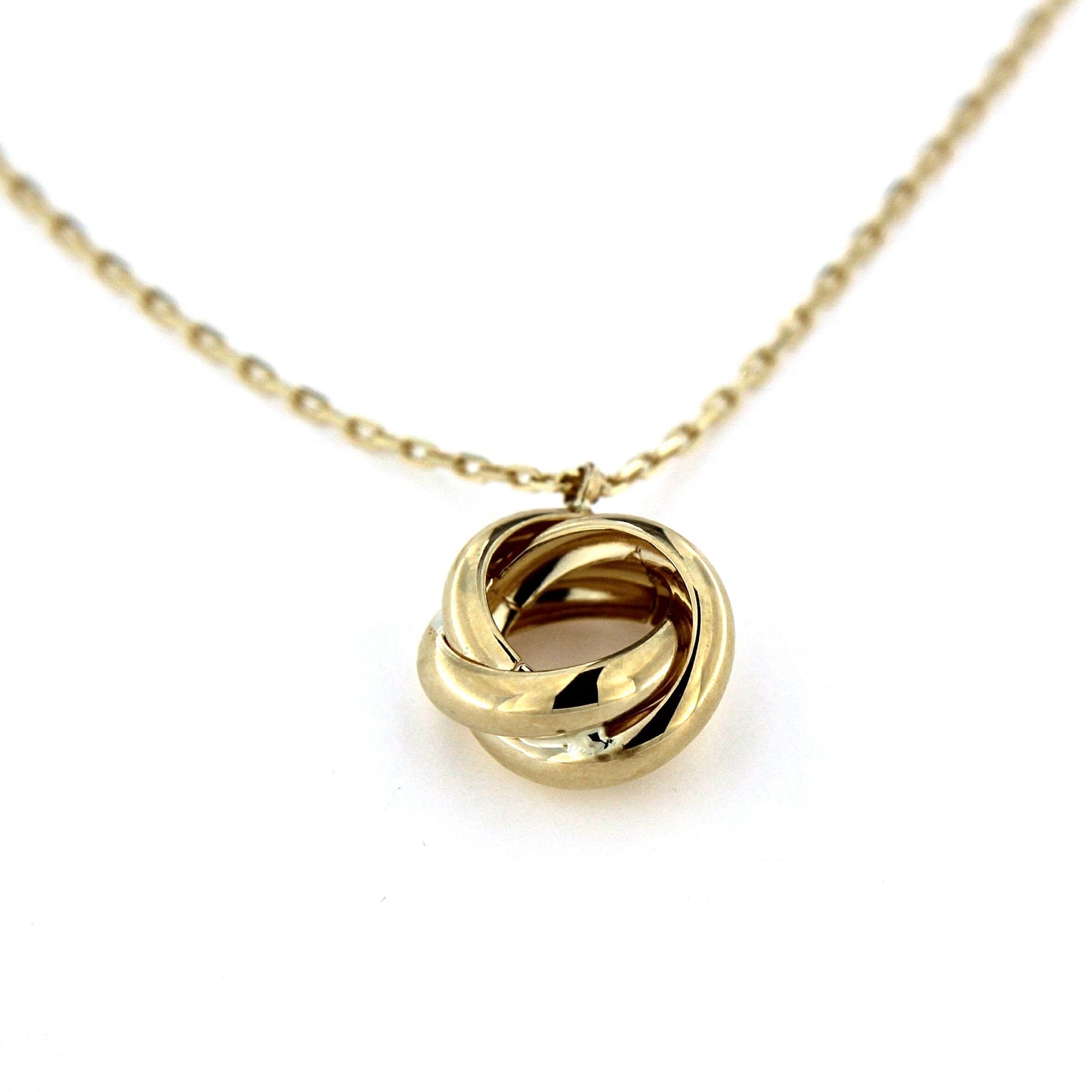 9ct Cross Over Circle Pendant