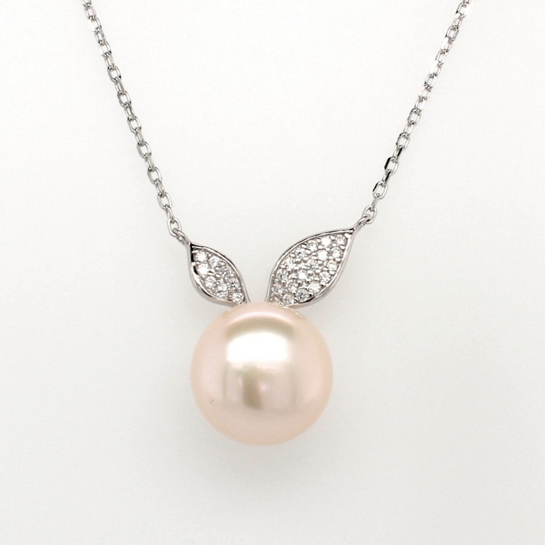 Sterling Silver Pearl Pendant With Cubic Zirconia Leaves