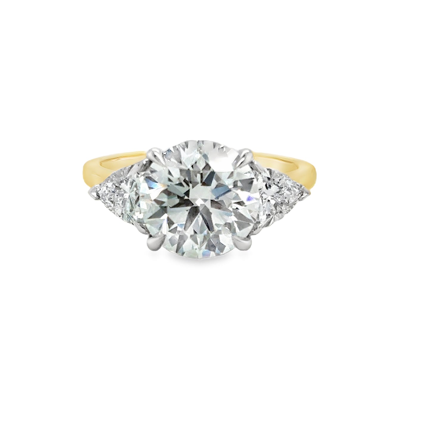 18ct 3 Stone Round Brilliant Cultured Diamond Ring With Trillion Side Stones 3.84ct