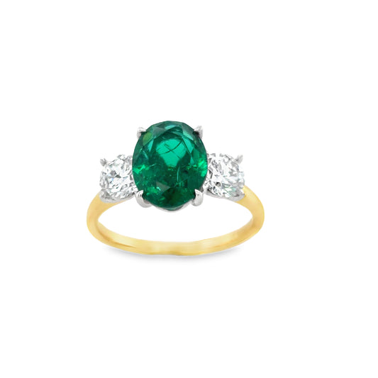 18ct 3 Stone Cultured Oval Emerald With Cultured Diamond Shoudlers 1.00ct