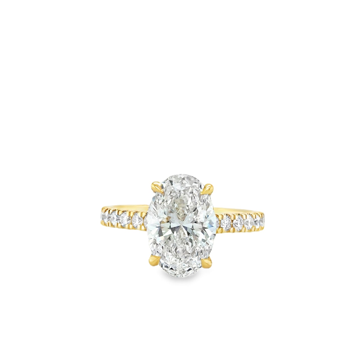 18ct Oval Modified Brlliant Cut Cultured Diamond Ring With Hidden Halo & Stone Set Shoulders 3.58ct