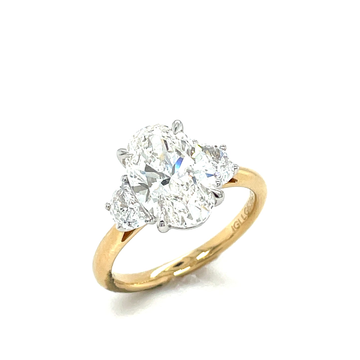 9ct 3 St Ov Cent Demi Lune Sh 3.55ct