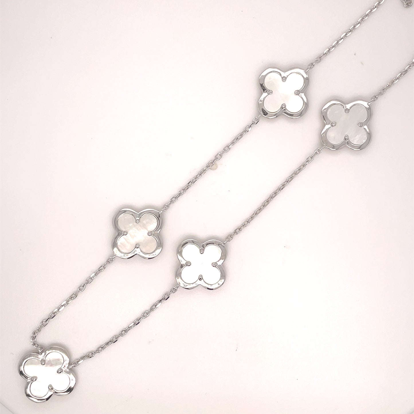 STERLING SILVER CLOVER SCATTER NECKLET WITH MOTHER OF PEARL CENTRE