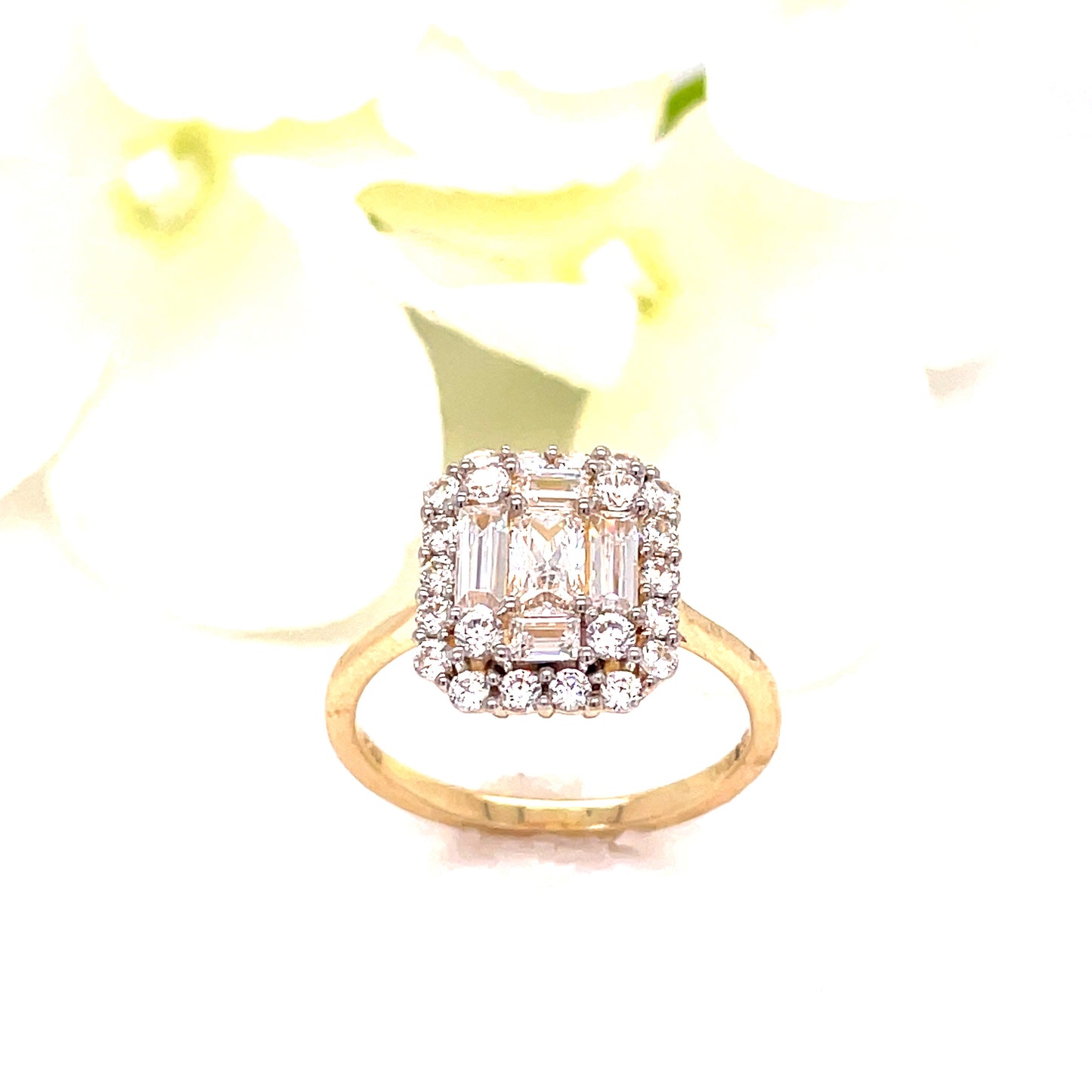 9ct Yellow Gold Baguette/Brilliant CZ Cluster Ring