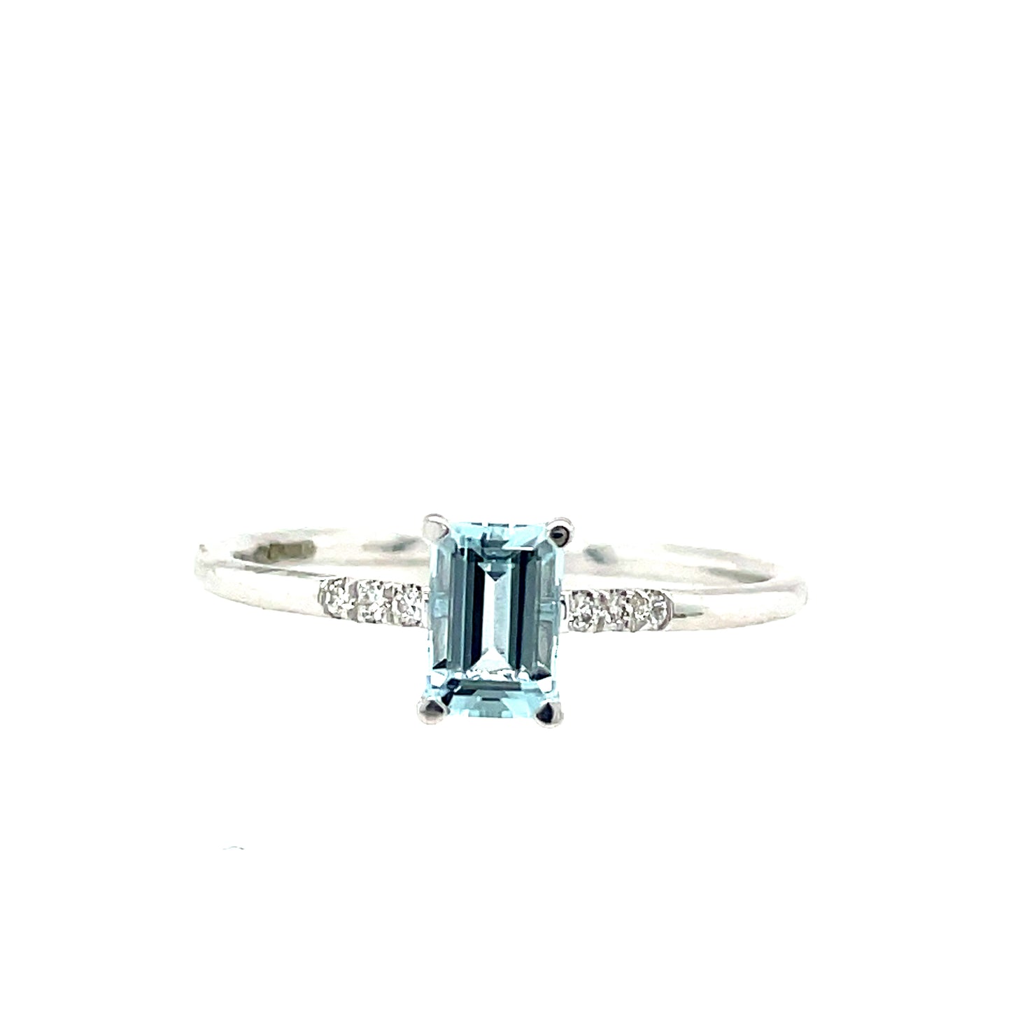 9CT WHITE GOLD EMERALD CUT AQUAMARINE AND DIAMOND RING .03CT