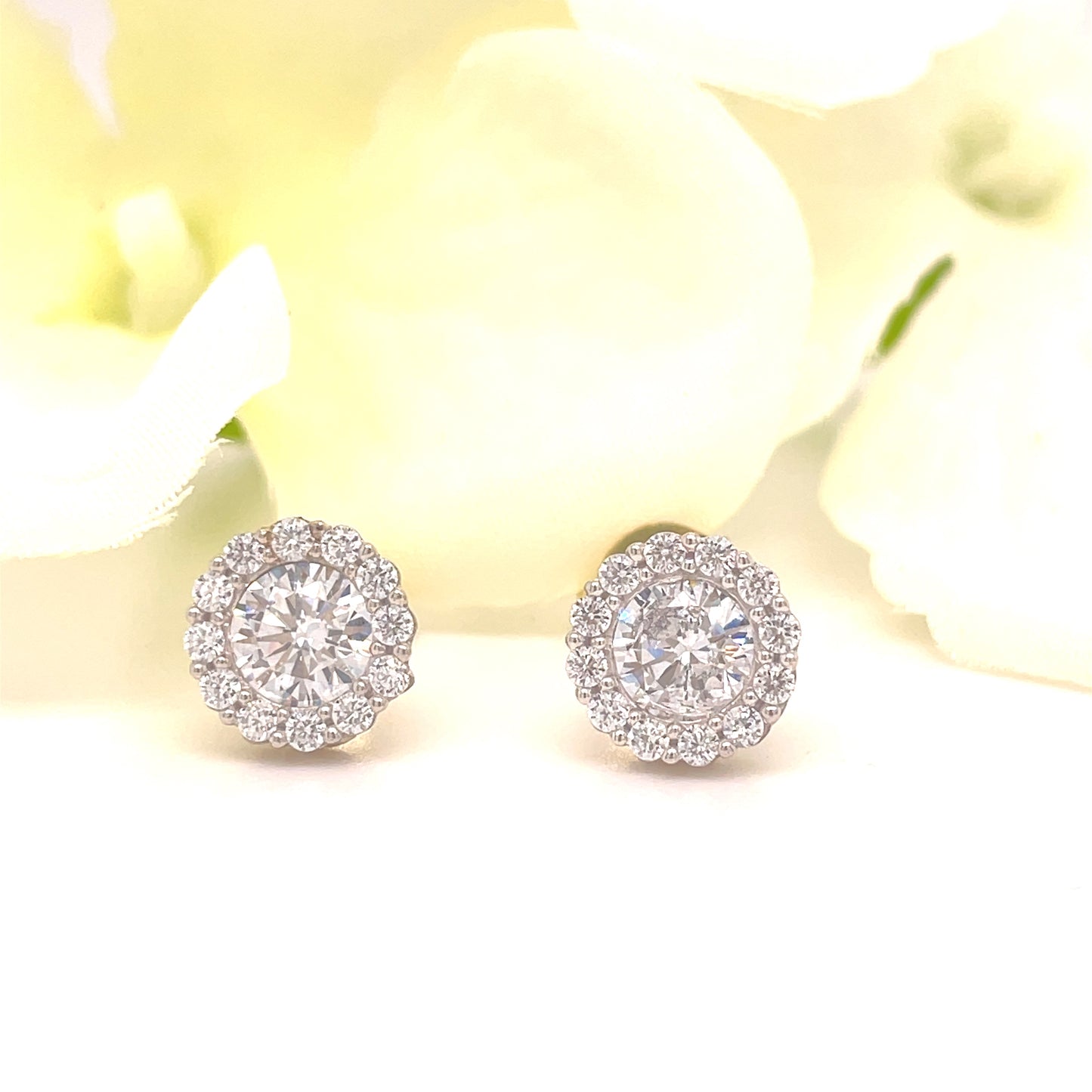 9ct Yellow Gold Round CZ Halo Earring