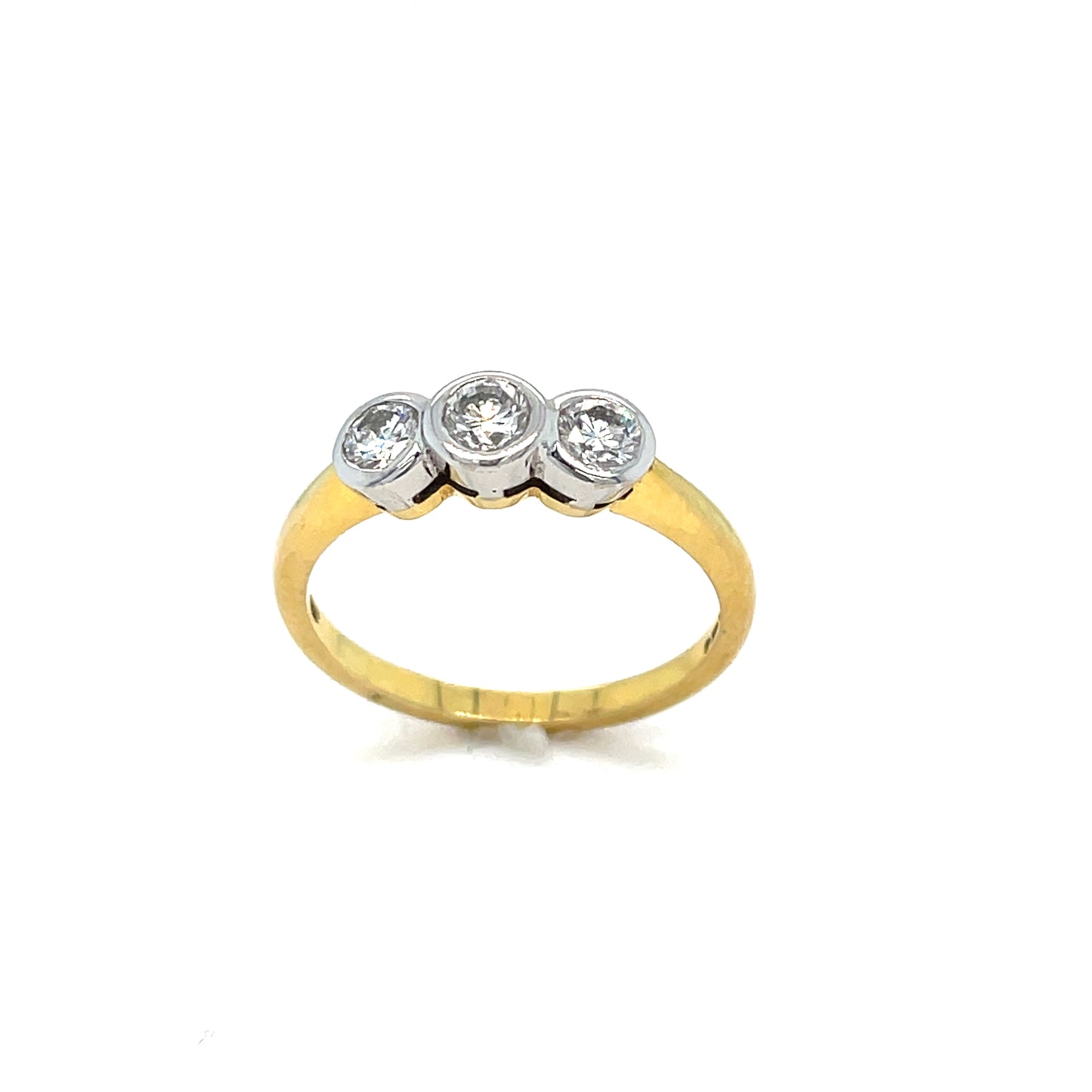 18ct Three Stone Diamond Ring