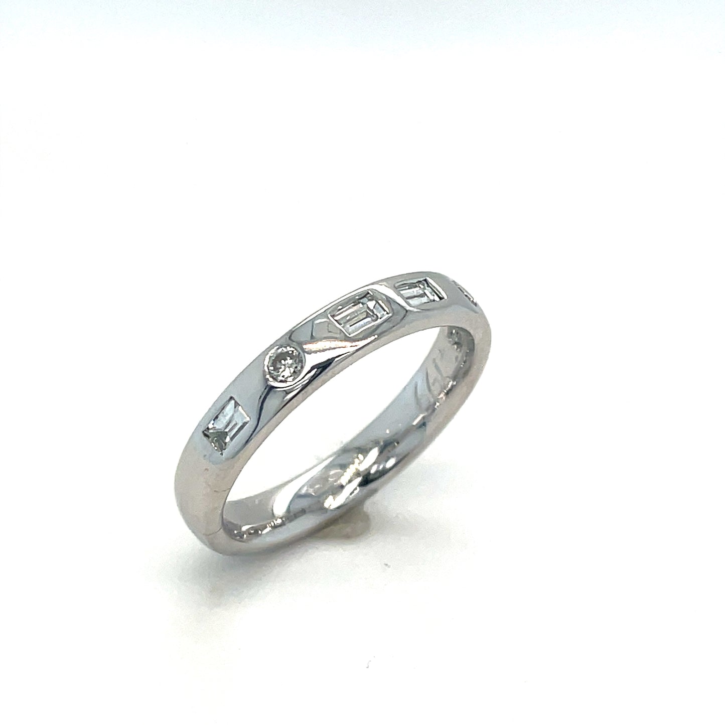 18ct White Gold Six Stone Eternity Diamond Ring