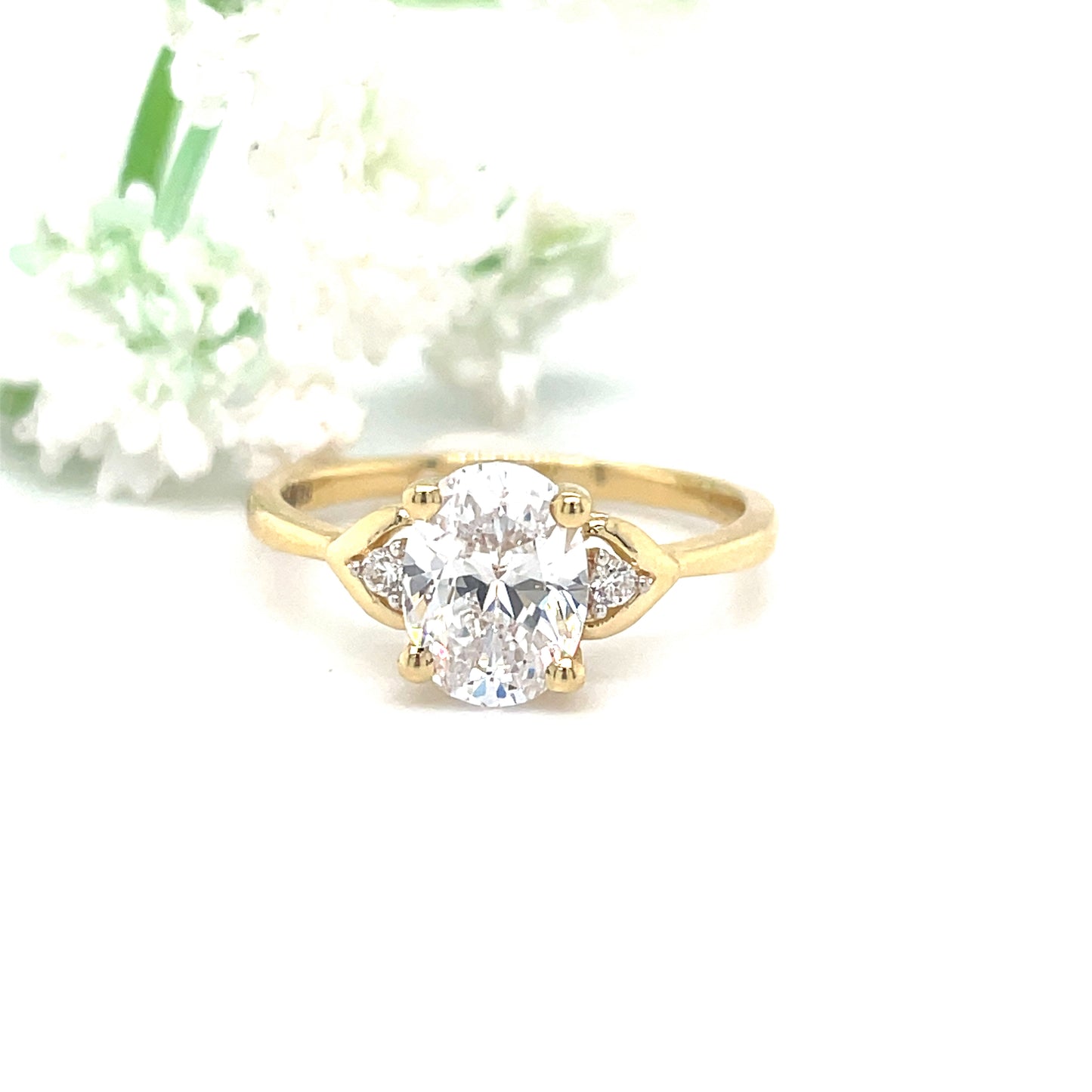 9ct Yellow Gold Oval Cz Solitaire Ring with Open Stone Set Shoulders