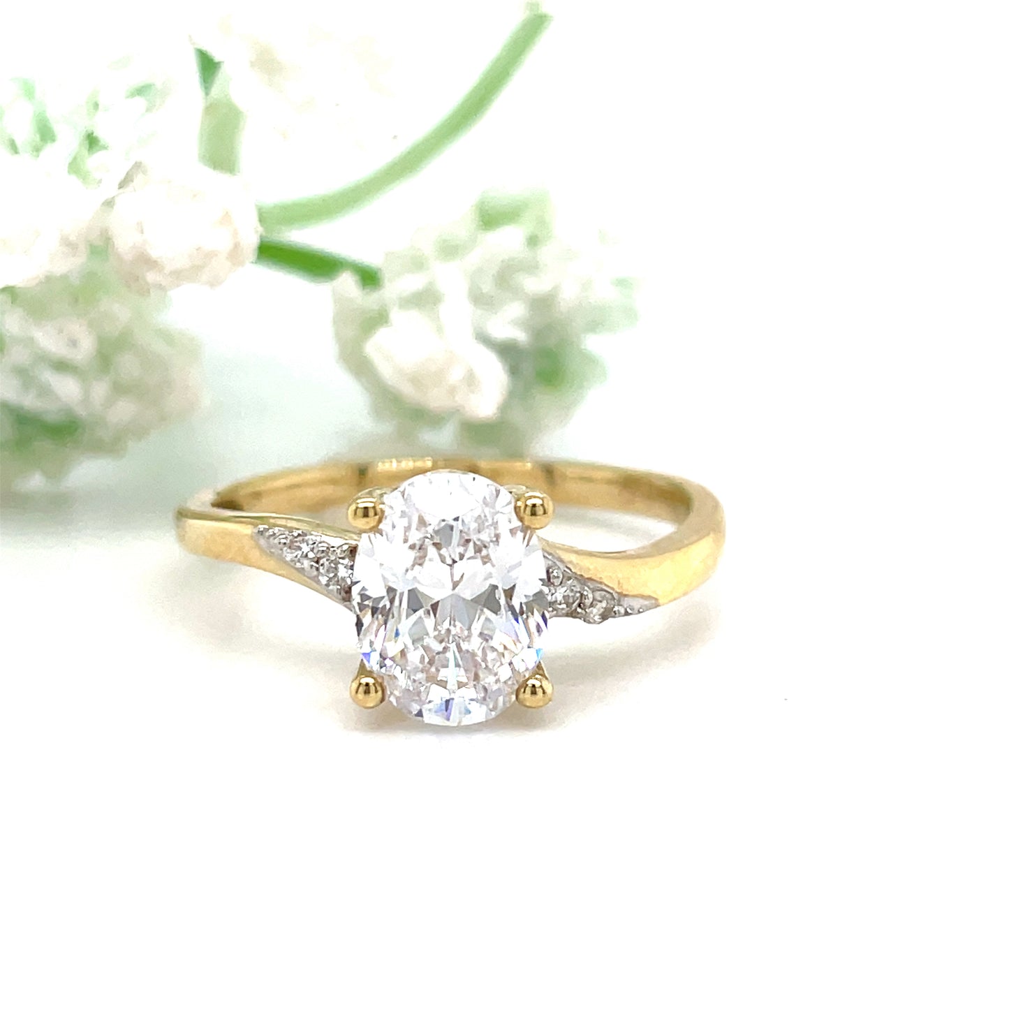 9ct Yellow Gold Oval CZ Ring withStone set Shoulders