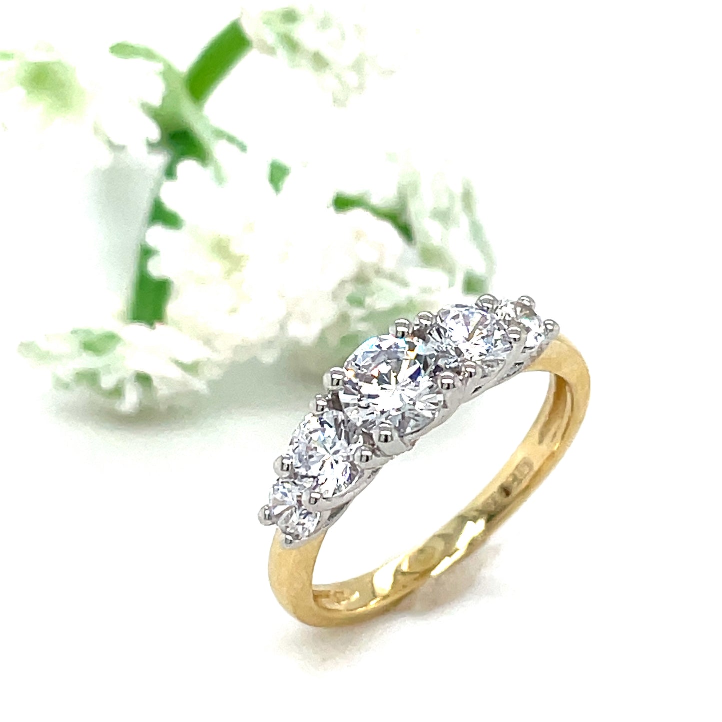 9ct 5 Stone Cubic Zirconia Graduated Dress Ring