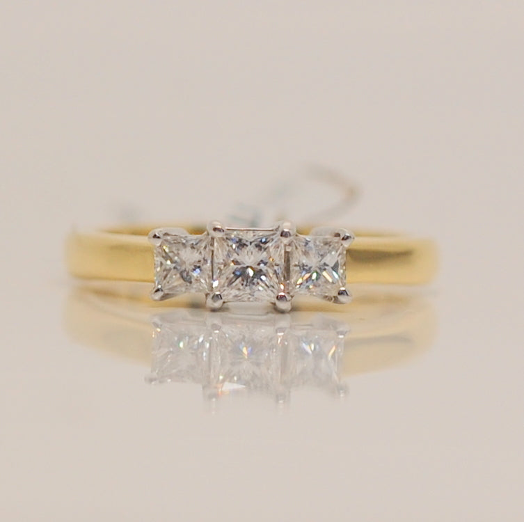 18ct Princess Cut Three Stone Diamond Ring .50ct