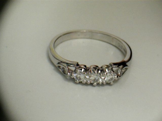 18ct White Gold Three Stone .33ct Diamond Ring