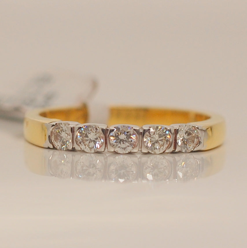 18ct Five Stone .41ct Diamond Ring