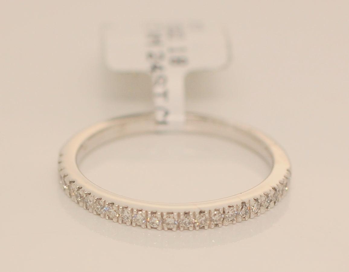18ct White Gold Twenty Four Stone Eternity .18ct Diamond Ring