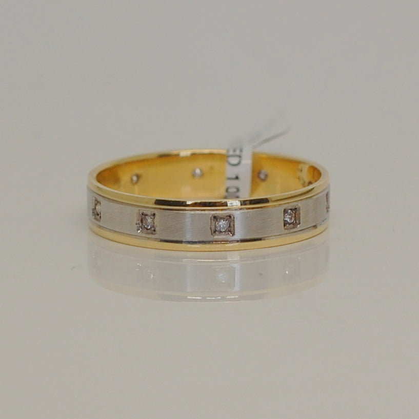 18ct Two Tone Ten Stone Diamond Ring