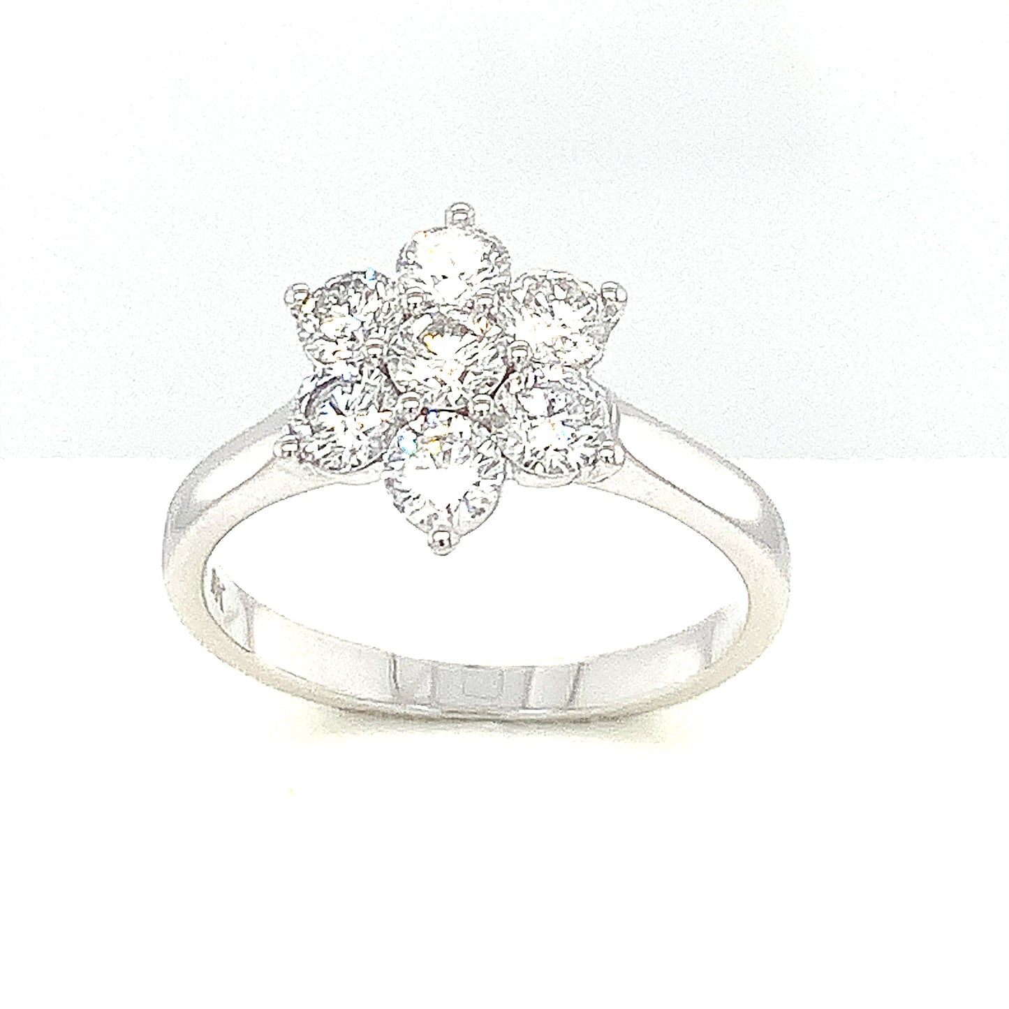 9ct White Gold Daisy Cluster 1.00ct Diamond Ring