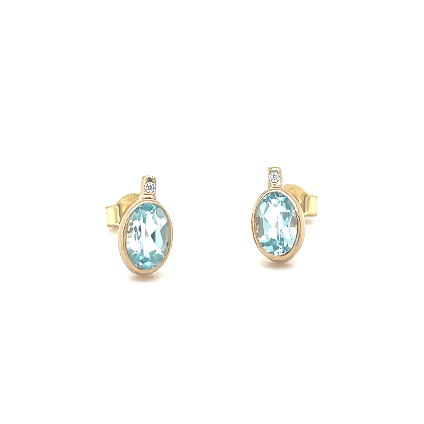 9ct Gold Blue Topaz Oval Stud Earring