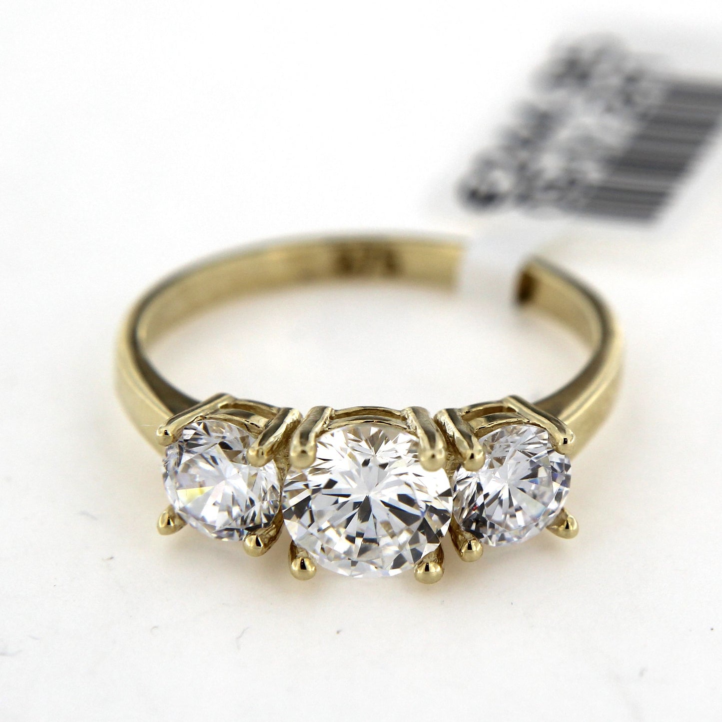 9ct Ring 3st Cz