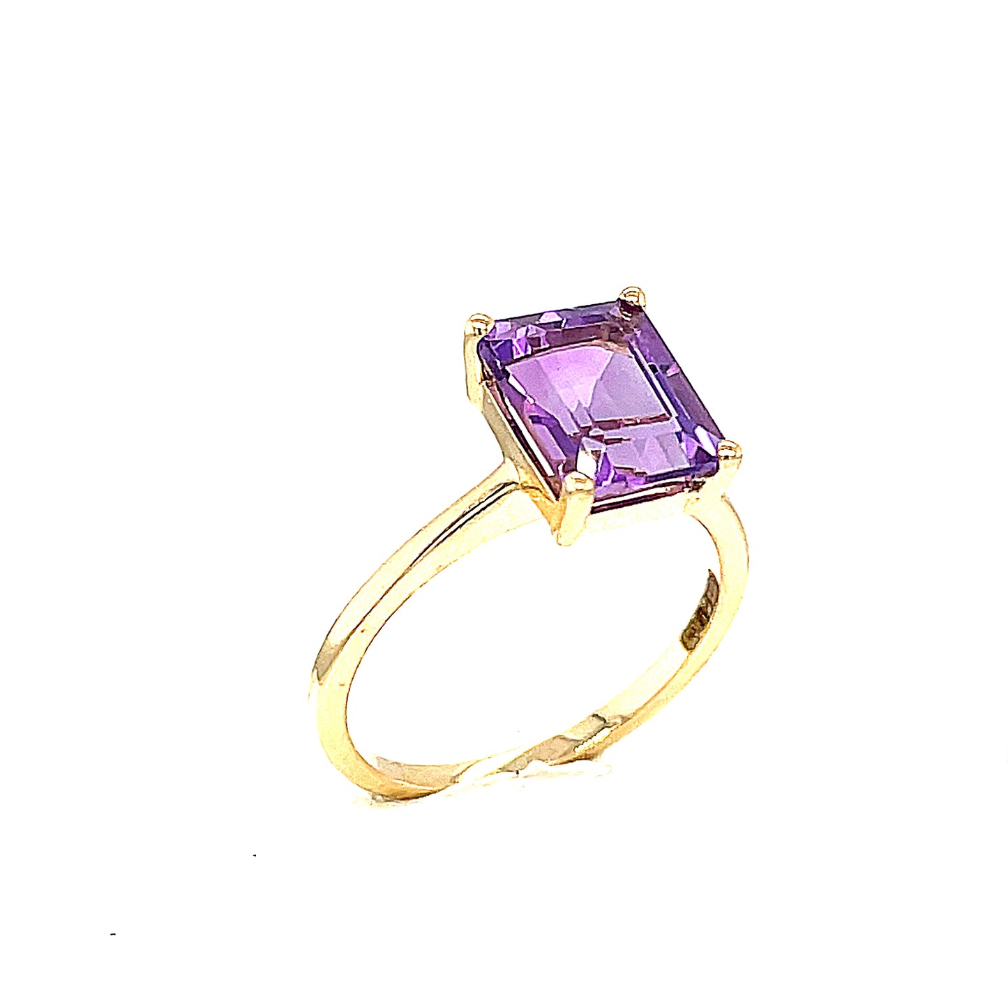 9ct  4 Claw Rectangular Amethyst Solitaire Ring